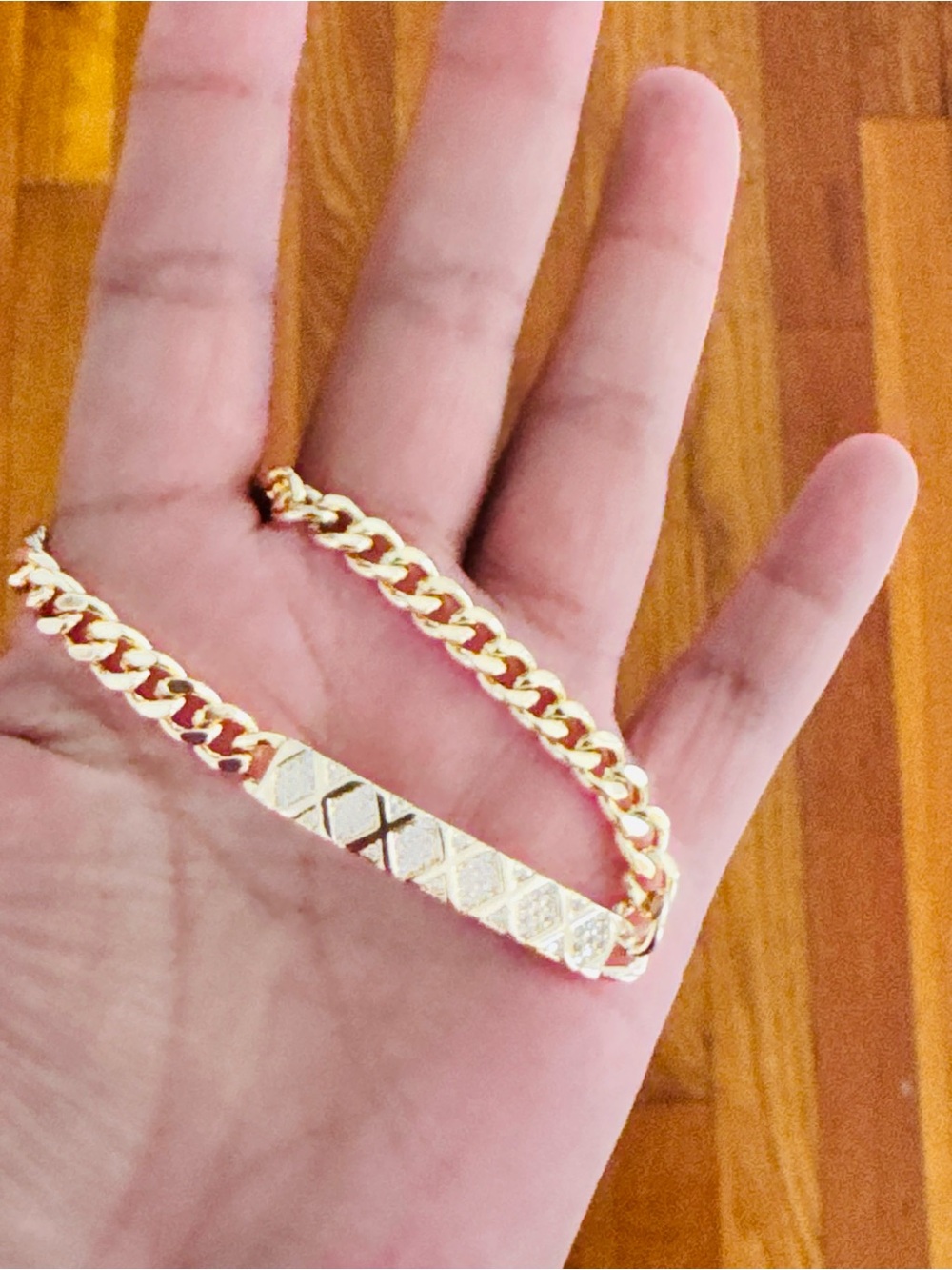 18K Gold Plated Women's Cuban Link Bracelet with Textured Bar. New